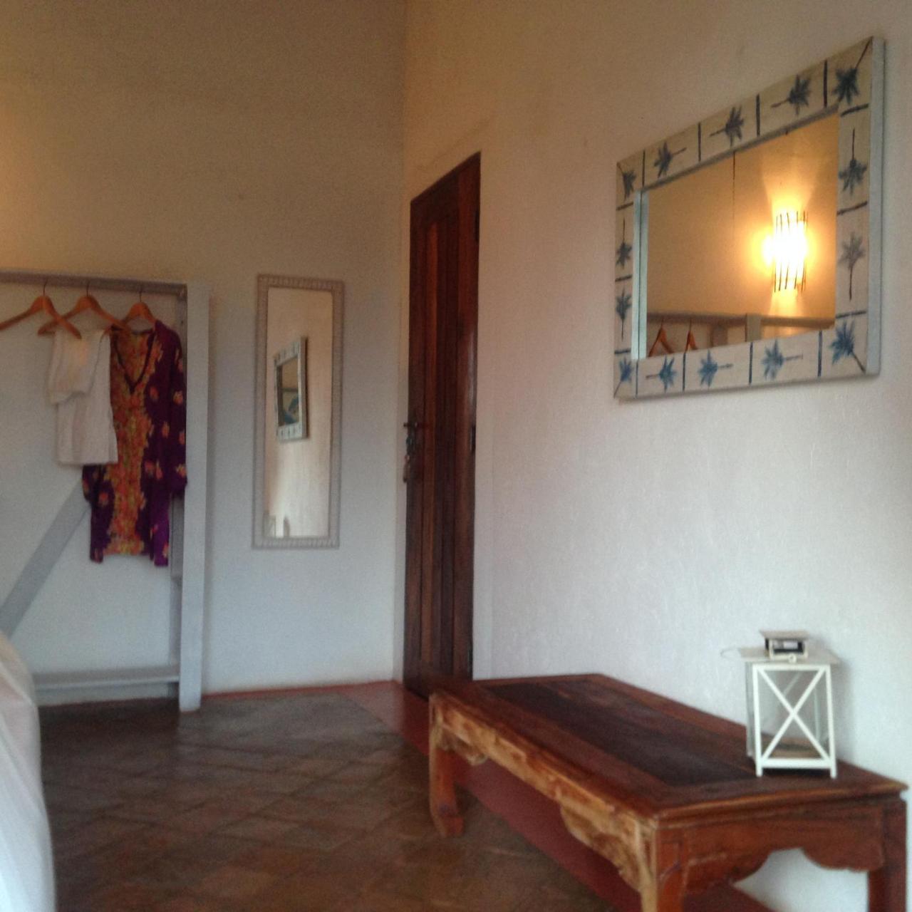 Bed and Breakfast Espelho Bahia Blue House Прая-ду-Эспелью Экстерьер фото